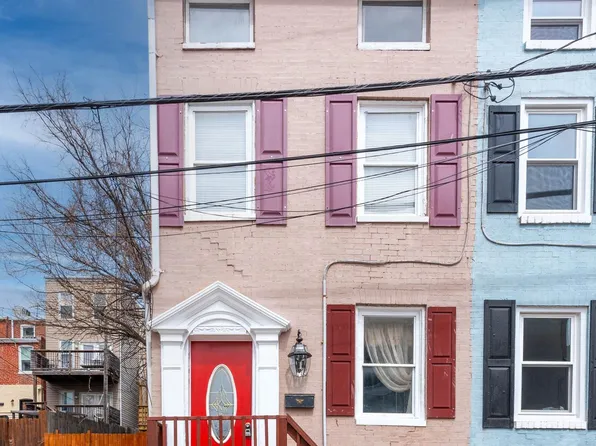 864 Lemmon St, Baltimore, MD 21201
