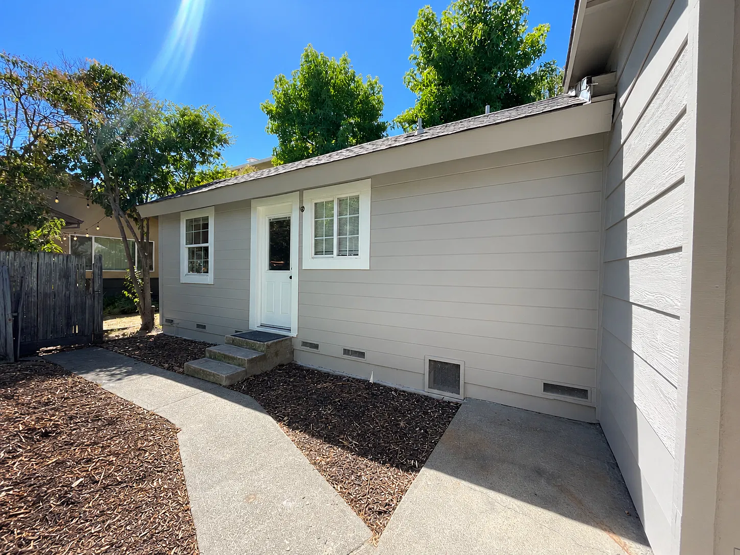 Studio, 230 sqft, $1,800 — Photo 1