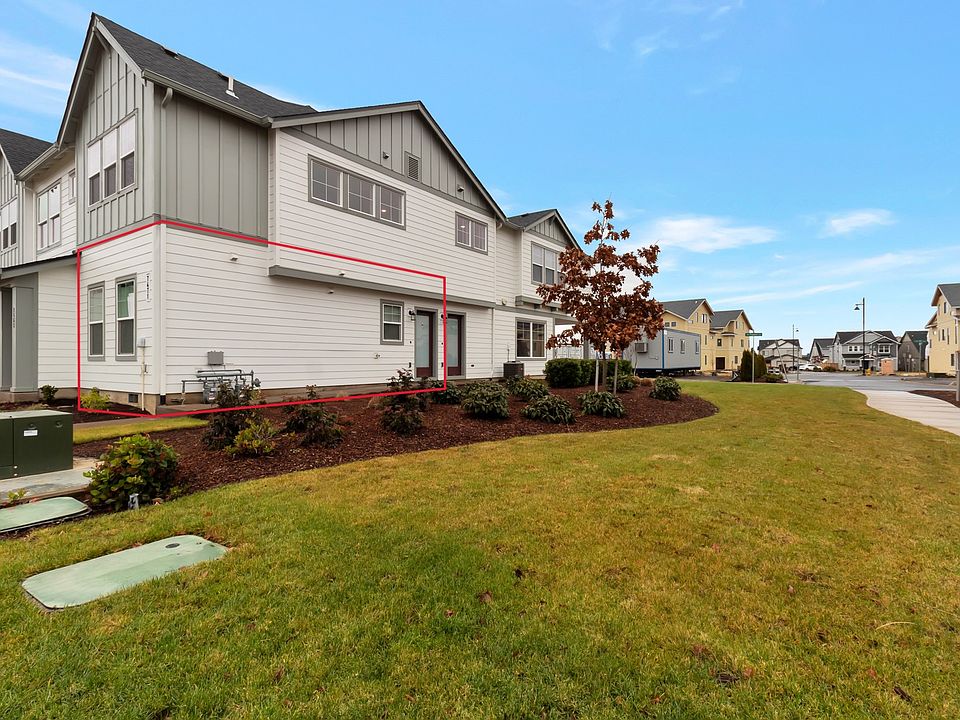 Lower unit available. Highlighted in red line.