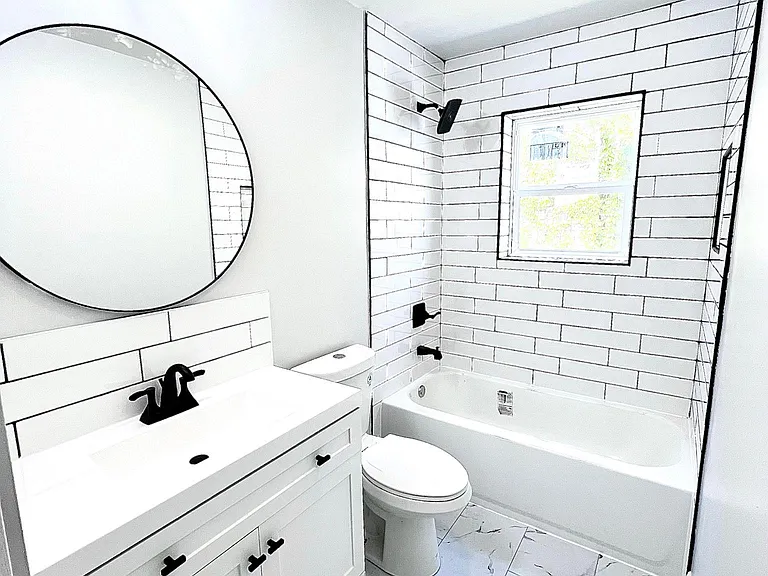 2242 N Lavergne Ave — Photo 10