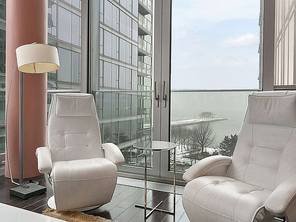 2nd image of 166 Perry St #6C