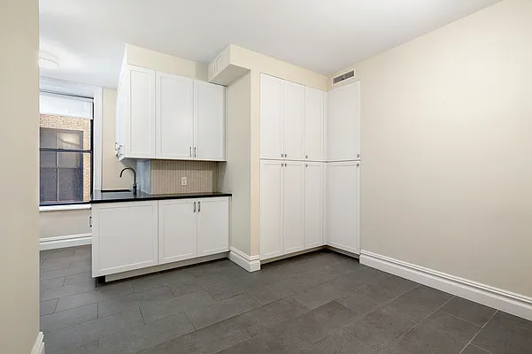 Rented by Akelius Real Estate Management | media 2