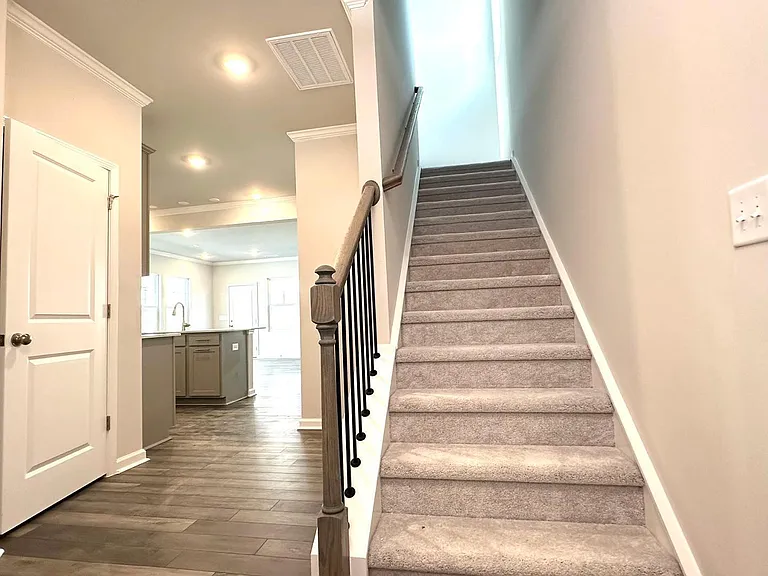 2233 Cape May Ln — Photo 7