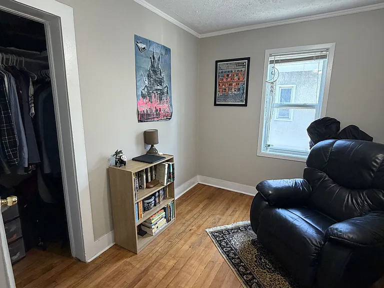 315 Parkdale Ave #B — Photo 13