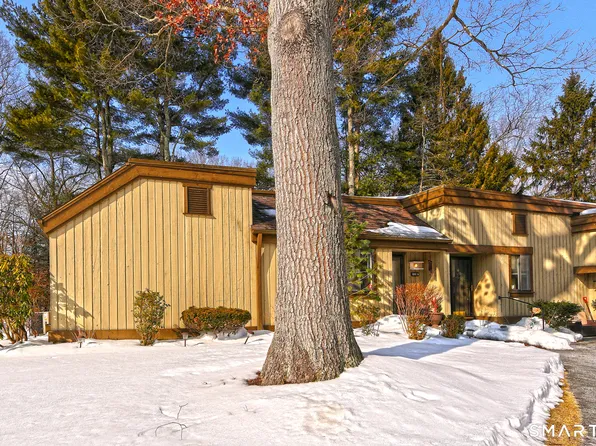 1041 Heritage Village #A, Southbury, CT 06488