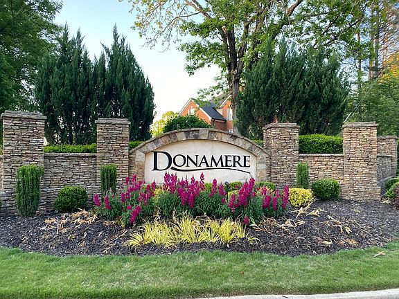 3rd image of 10920 Donamere Dr