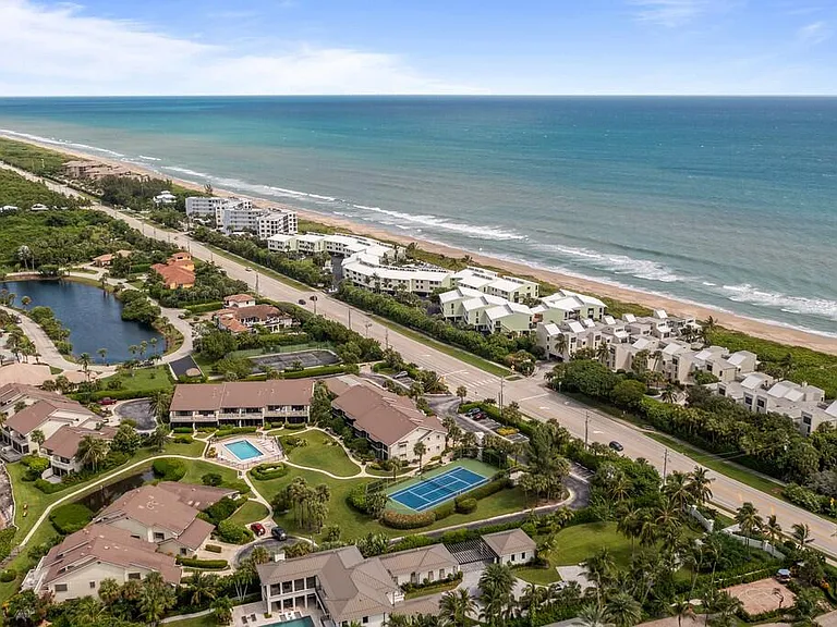 2051 NE Ocean Blvd #C13 — Photo 18