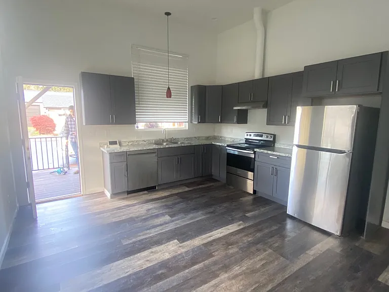 128 Washington St — Photo 7