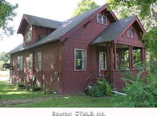 585 East St N, Suffield, CT 06078