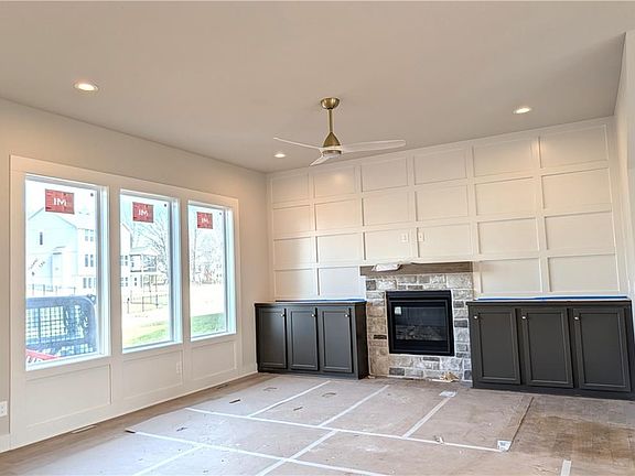 2nd image of 16909 Futura St