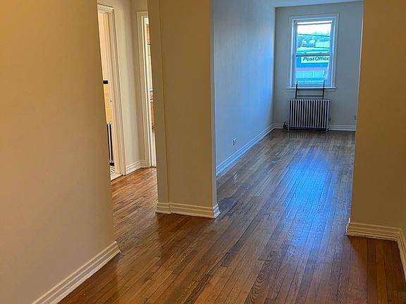 2nd image of 170 Vanderbilt Ave #2