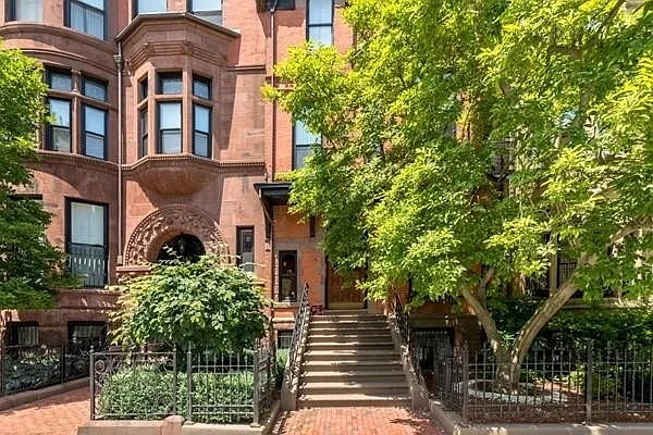 1 bed, 693 sqft, $3,200 — Photo 1