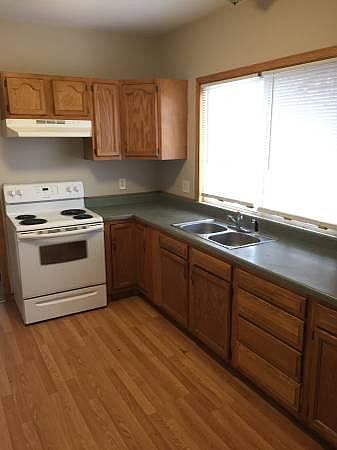1st image of 542 Hazel St N APT 2