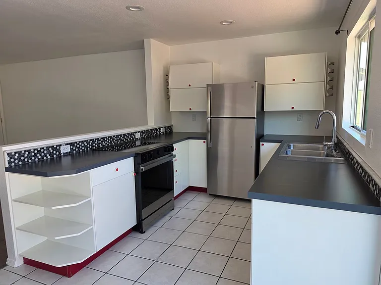1506 E Palmdale Dr — Photo 6