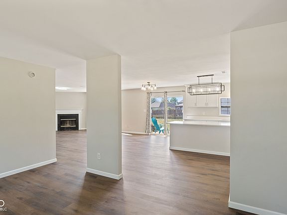 3rd image of 1456 Snead Cir