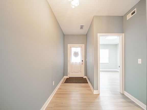 5th image of 8709 Winton Pl