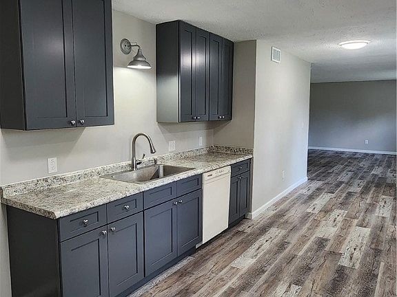 4th image of 335 Cynthia Dr