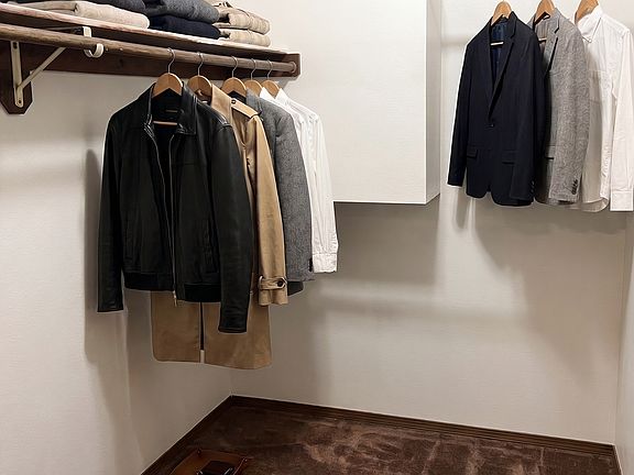 3rd image of 1140 Flammang Dr APT 1