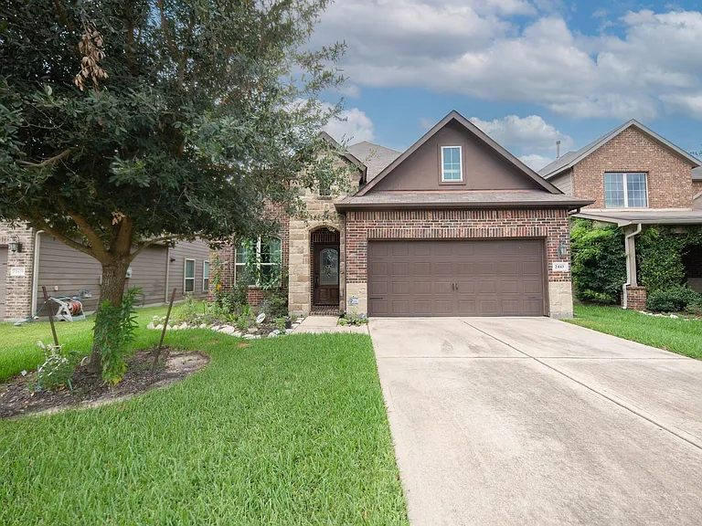 2443 Grey Reef Dr — Photo 5