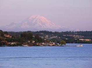 7960 Island Crest Way, Mercer Island, WA 98040