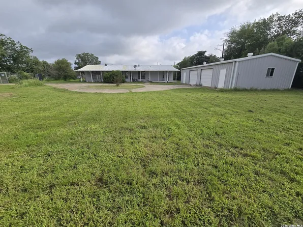 17490 Interstate 35, Atascosa, TX 78002