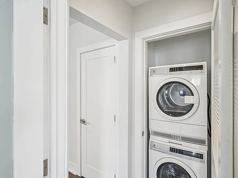 In-unit Washer Dryer