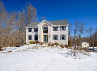 251 Ball Pond Rd, New Fairfield, CT 06812