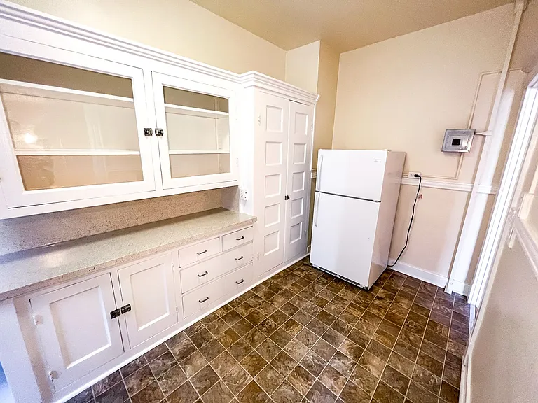 Bancroft Apartments — Photo 7