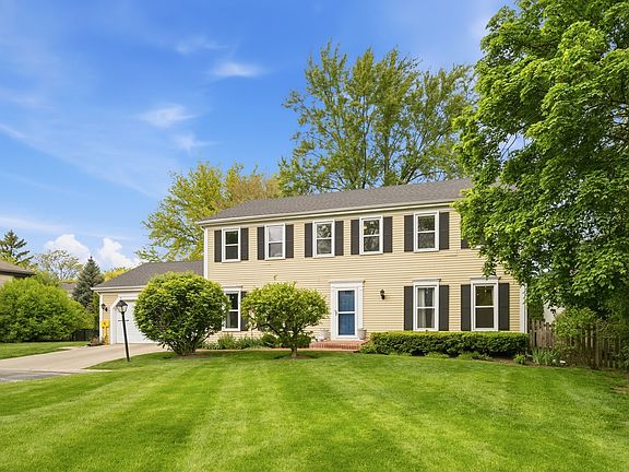 2nd image of 2831 Farmington Rd