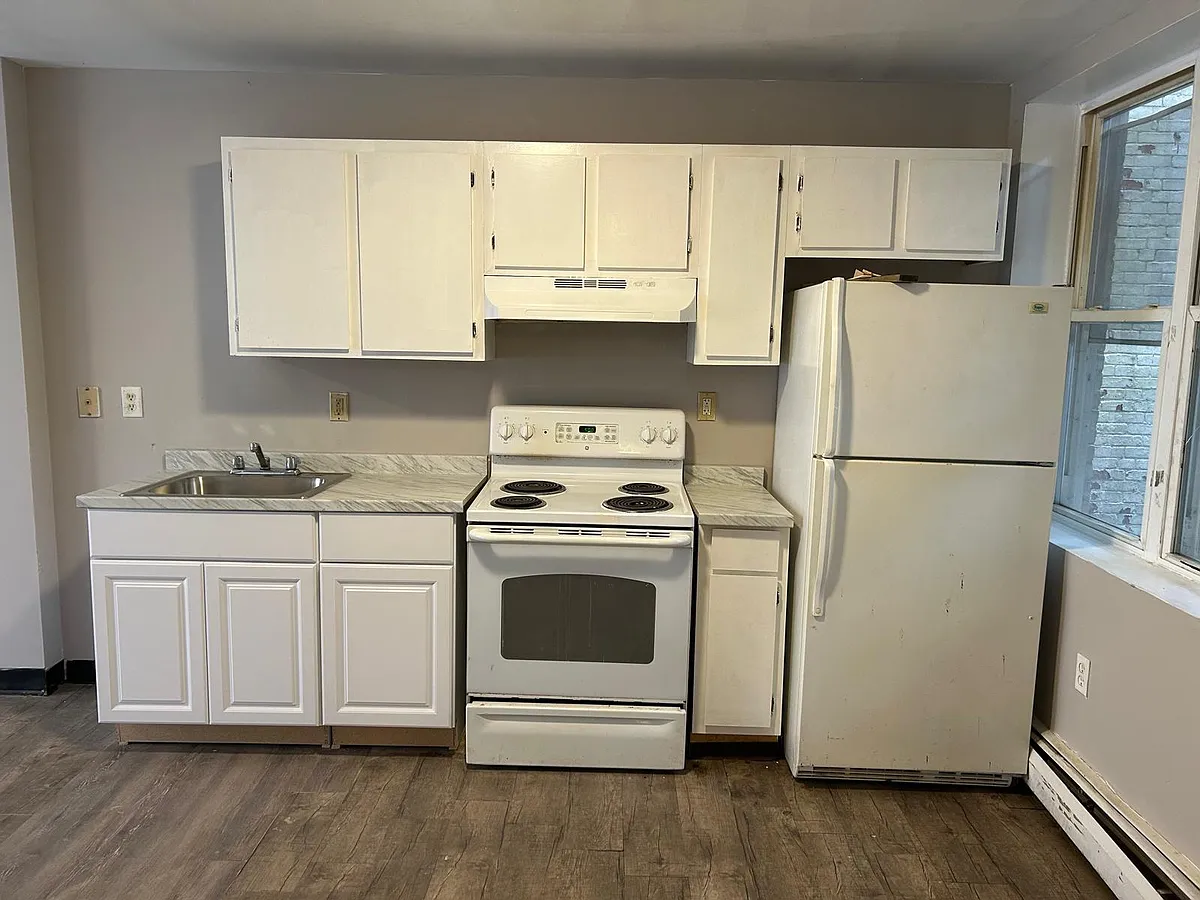 Building Photo - 258 Mill St #3
