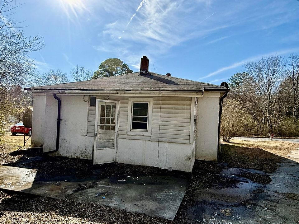 2nd image of 1721 Grace Ave