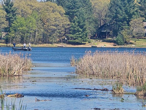 3rd image of NE West Fawn Lake Rd