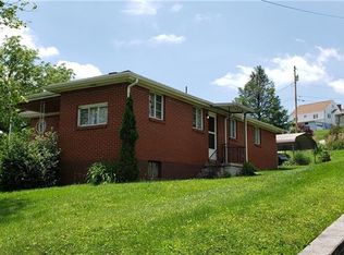 2020 Northview Dr, North Huntingdon, PA 15642
