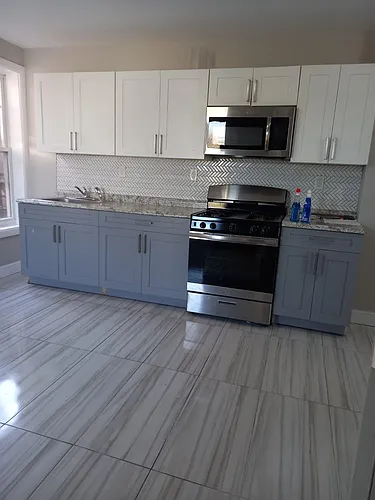 100 Brook St #1 Photo 1