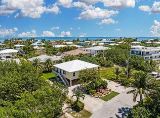104 S Bahama Dr, Duck Key, FL 33050