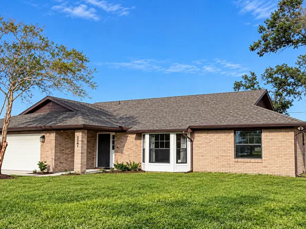 2341 Courtland Blvd, Deltona, FL 32738