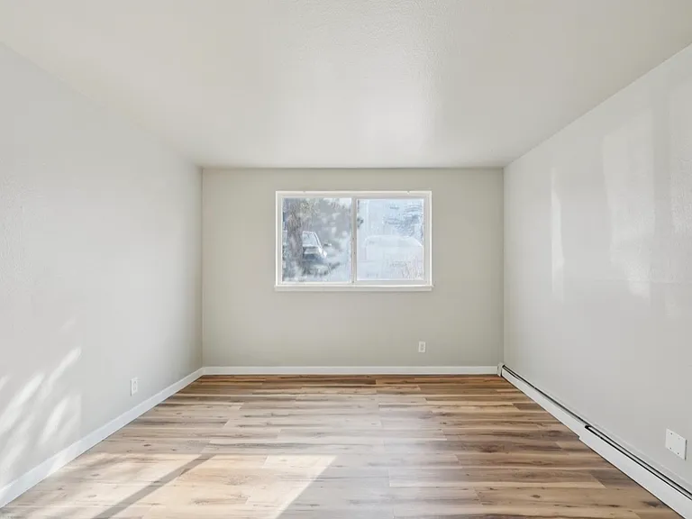 The Vista Heights Apartments — Photo 12