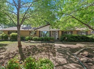 8000 Mulberry Ln, Woodway, TX 76712