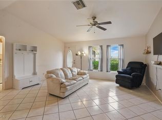 1105 SE 17th Ter, Cape Coral, FL 33990