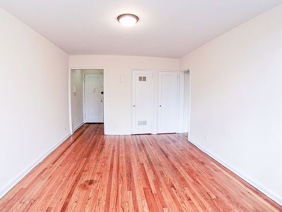 2nd image of 137 Avenue A #3FE