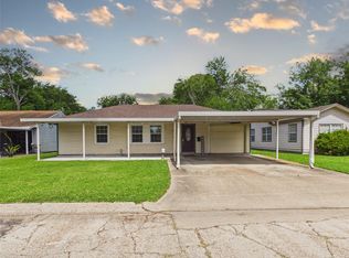 505 S Circle Dr, Baytown, TX 77520