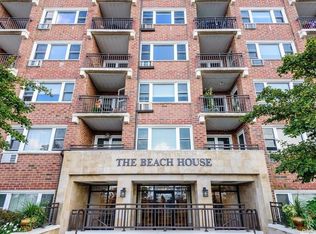 740 E Broadway APT 2G, Long Beach, NY 11561