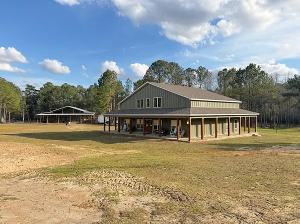 655 Willow Oaks Dr, Ozark, AL 36360