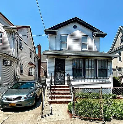 1st image of 12028 142nd St