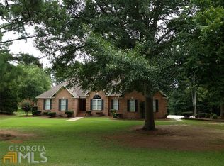 16 Chriswood Dr, Forsyth, GA
