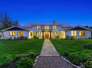 4268 Tunnelwood Ct NE, Bainbridge Island, WA