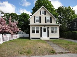 25 7th Ave, Lowell, MA 01854