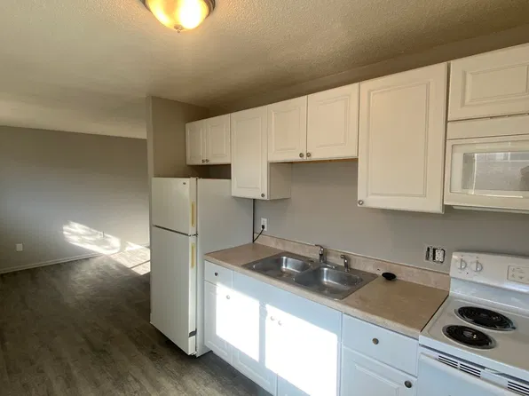 1588 Macon St, Aurora, CO