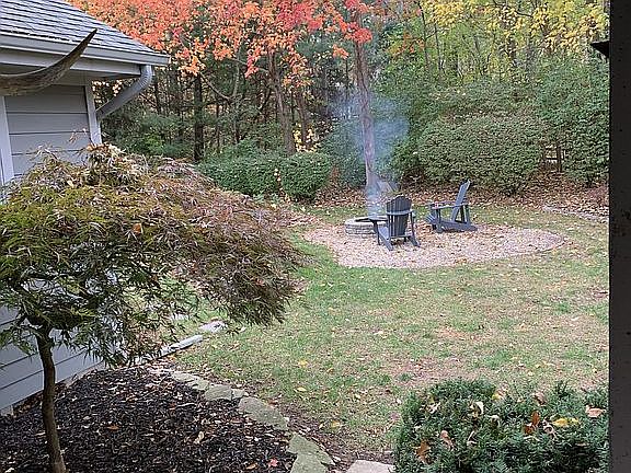 4th image of 5944 Wildwood Ln