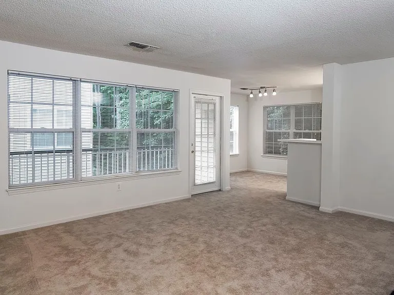 Wilmington West Classic Package dining and living areas